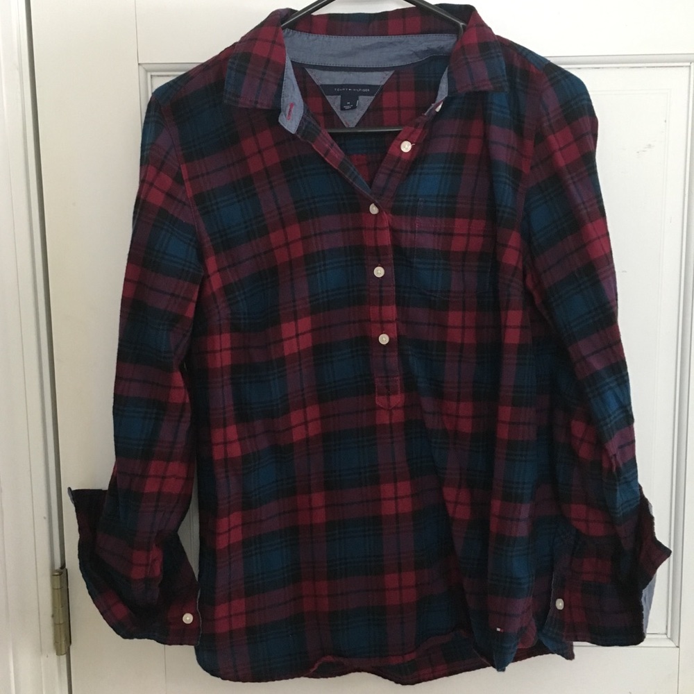 Tommy Hilfiger medium Womens plaid collared shirt